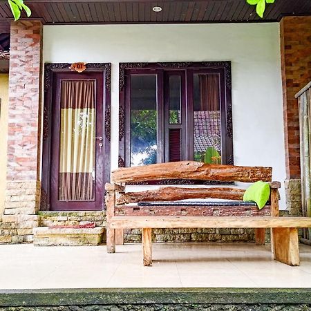 Ferienwohnung Tangkas House Tampaksiring Zimmer foto